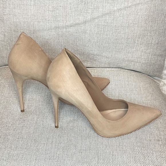 Aldo Stessy Suede Nude Heels - Picture 3 of 7